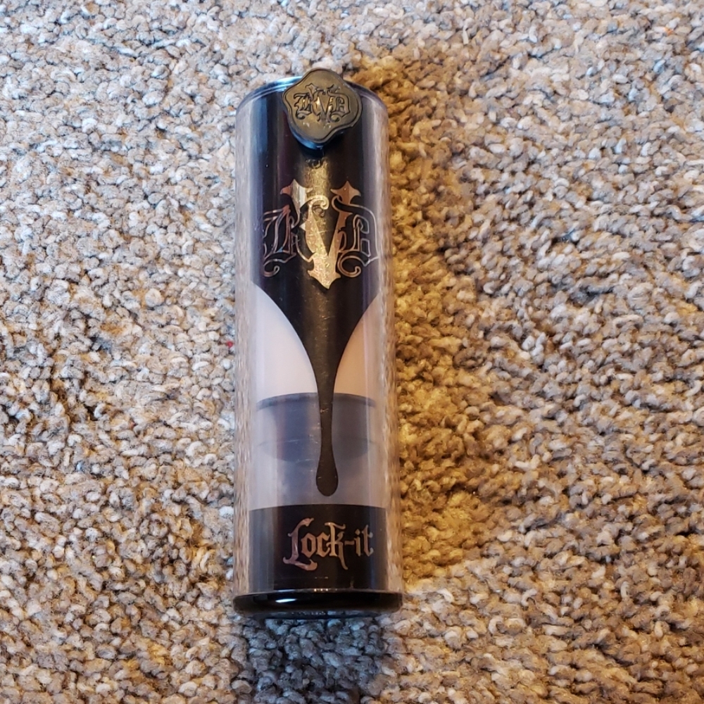 Kat Von D Lock It liquid foundation